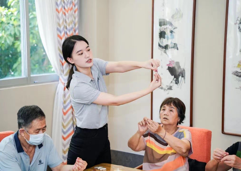 1665279532277690.jpg 华颐手工活动.jpg